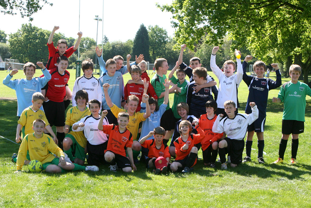 Group photo of league players